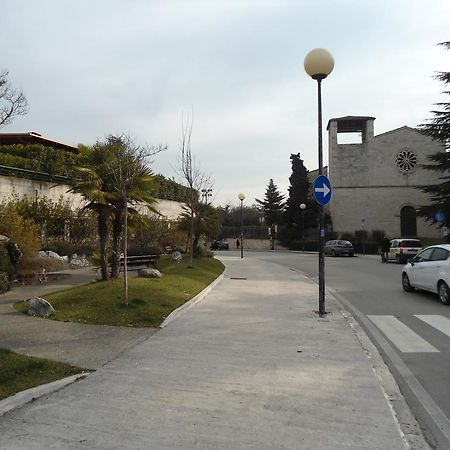 B&B Rosaspina Ascoli Piceno Bagian luar foto