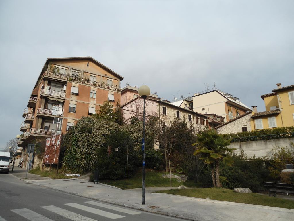 B&B Rosaspina Ascoli Piceno Bagian luar foto
