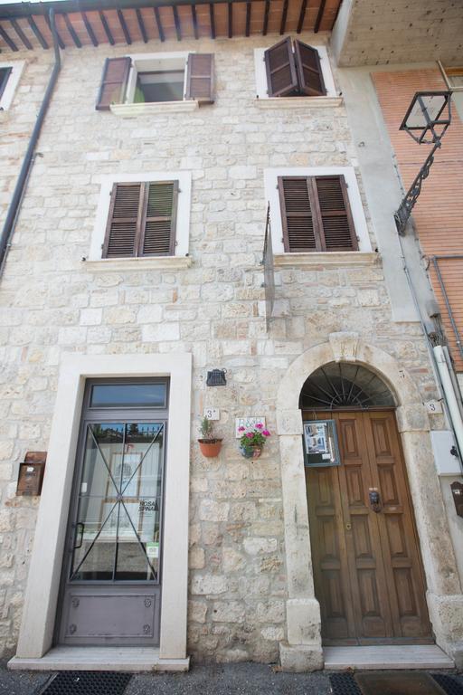B&B Rosaspina Ascoli Piceno Bagian luar foto